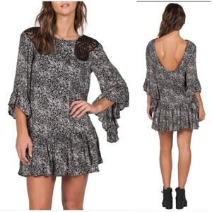 NWT Volcom Stone Row Whiskey Mountain Dress Black & White Ruffle Mini Size Small